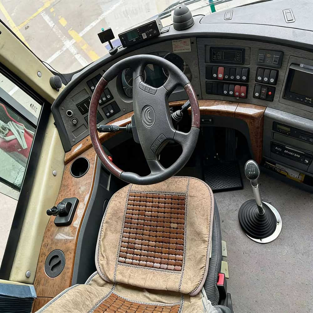 39 орундуу экинчи кол дизелдик автобус