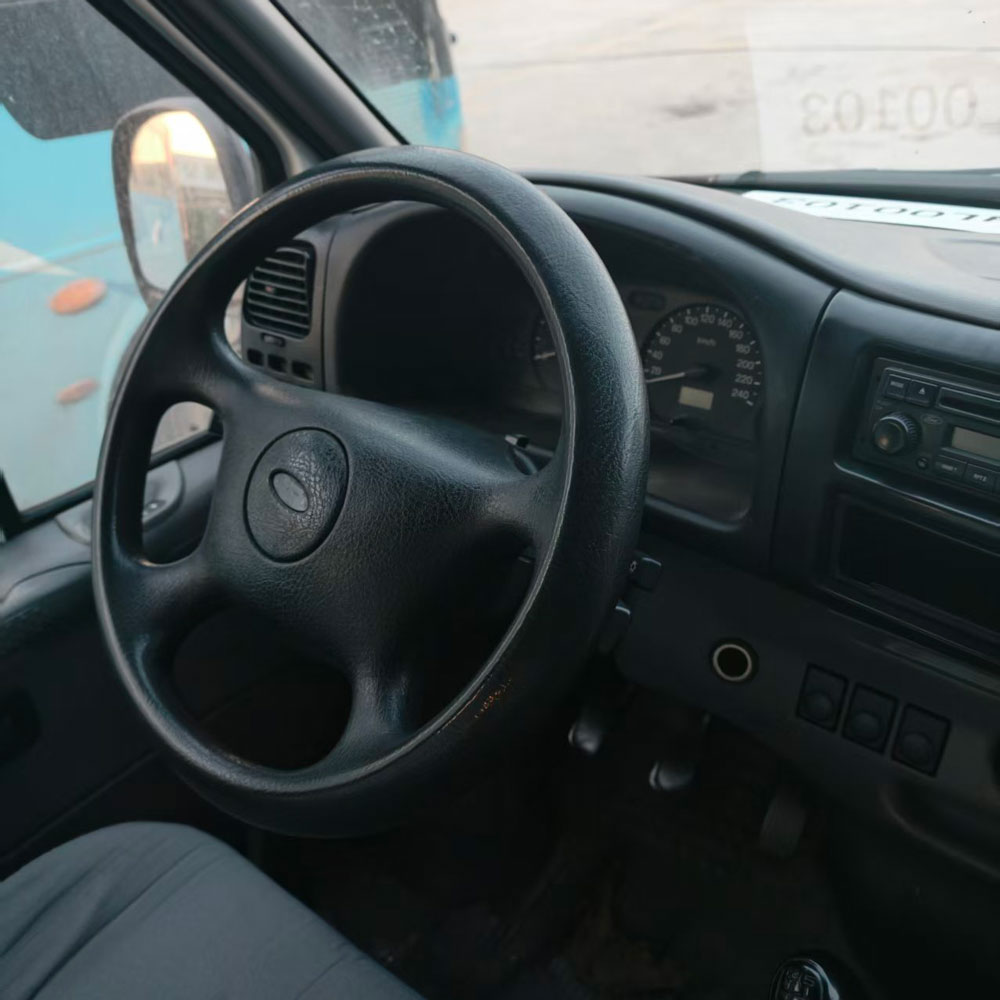 Jiangling 15 орундуу дизелдик автобус
