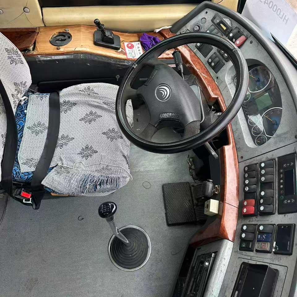 Yutong 39 орундуу дизель экинчи колу автобус