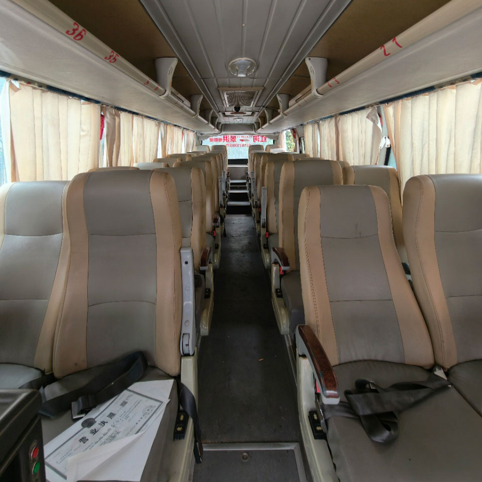 Neoplan 37 орундуу дизелдик автобус
