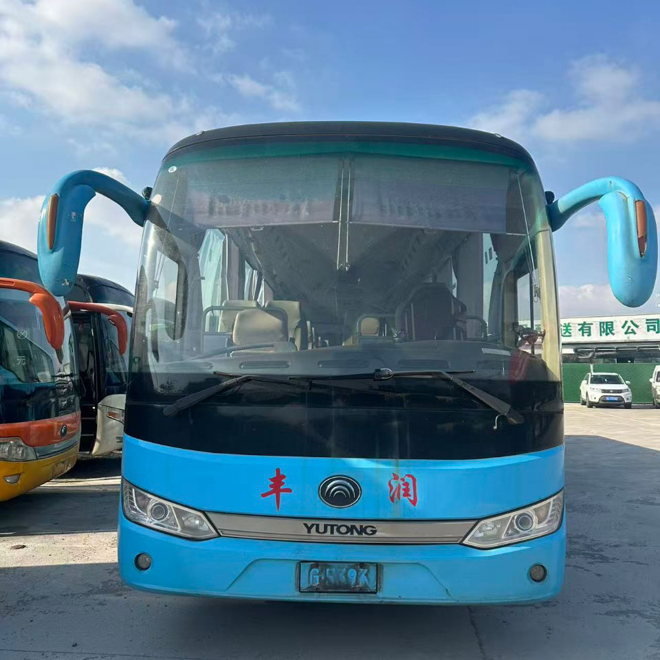 Yutong 60 орундуу дизелдик автобус