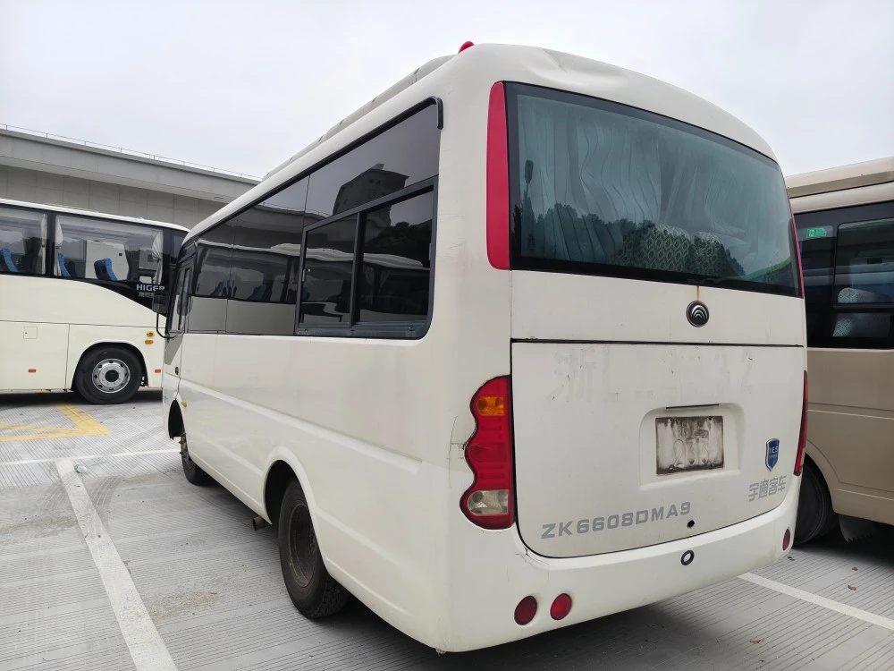 Yutong 6m Diesel Bus