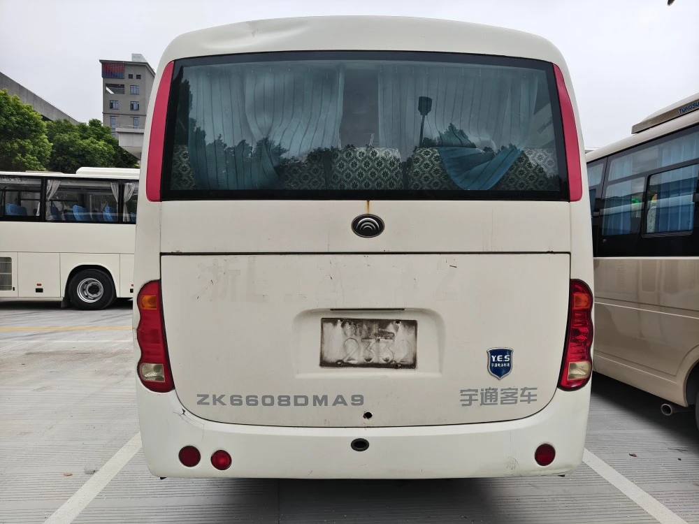 Yutong 6m Diesel Bus
